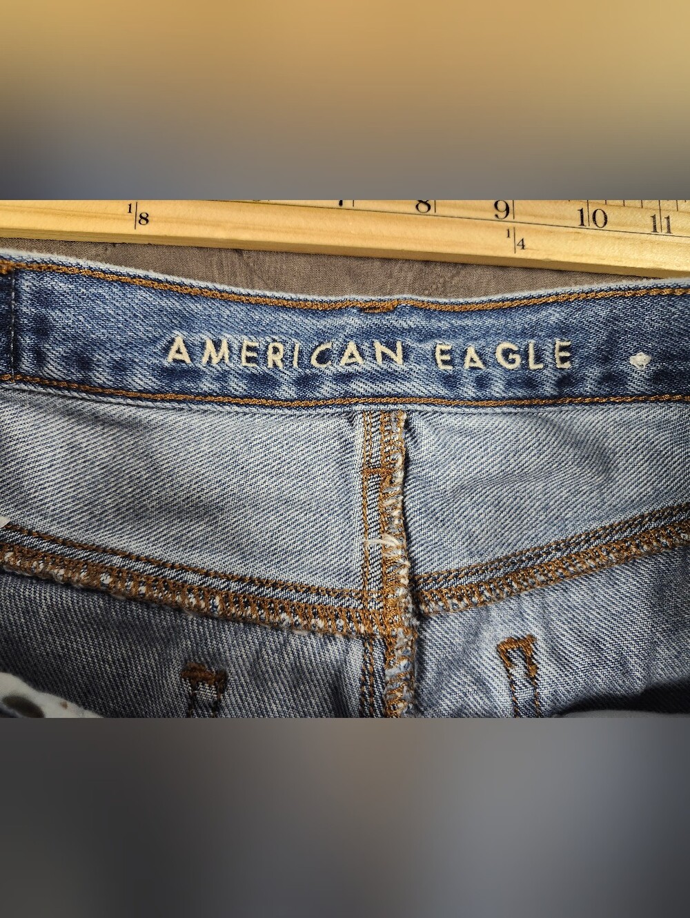 American Eagle light blue denim cuffed mom shorts mid-rise fit size 6 - Picture 7 of 12